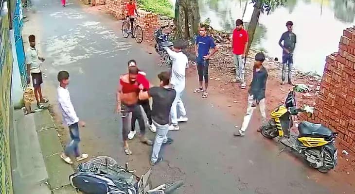 বেলঘরিয়ায় আঁকার শিক্ষককে মারধরে গ্রেপ্তার মূল অভিযুক্ত