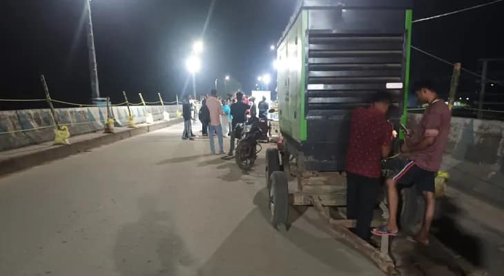 আরামবাগে রামকৃষ্ণ সেতুতে মেরামতির কাজ শুরু