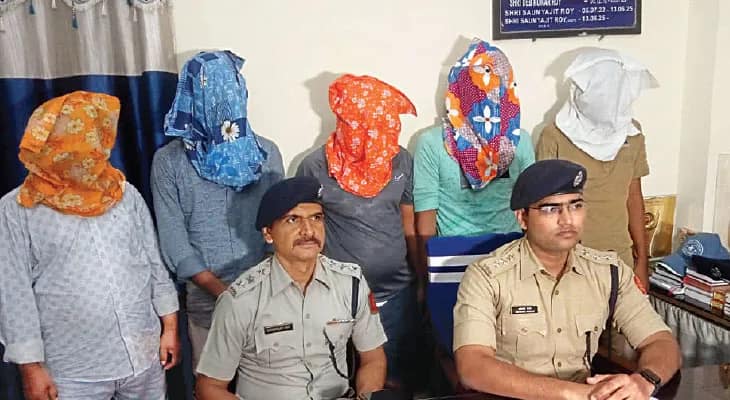 ‘ডাক্তার’ লেখা গাড়িতে ওড়িশা থেকে গাঁজা পাচারের চেষ্টা, ধৃত ৫