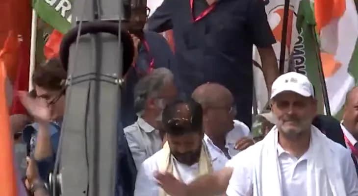 বিহারের সুপৌলে ‘ভোট অধিকার যাত্রা’য় রাহুল গান্ধী, প্রিয়াঙ্কা গান্ধী, তেজস্বী যাদব, রেবন্ত রেড্ডি সহ ইন্ডিয়া জোটের নেতারা
