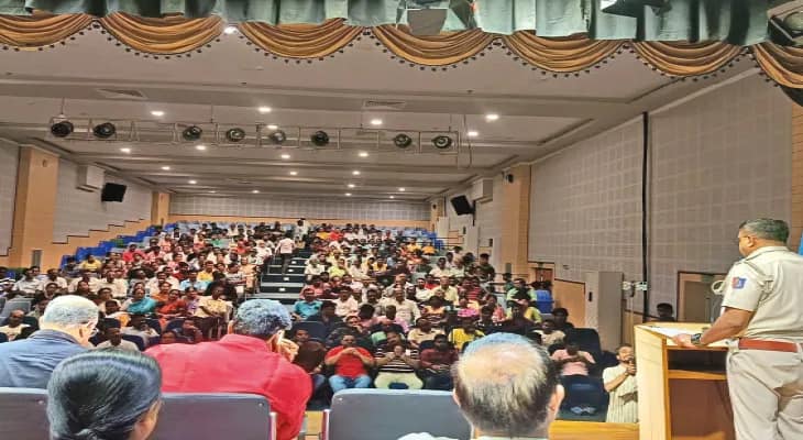 পুজোয় ডিজে সাউন্ড বক্স নিষিদ্ধ ভাটপাড়ায়