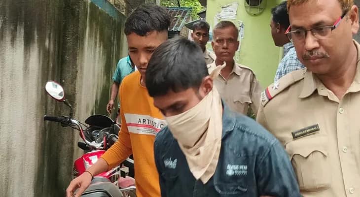 নিউটাউনে স্কুল ছাত্রীকে ধর্ষণ ও খুনে দোষী সাব্যস্ত টোটোচালক সৌমিত্র রায়কে বারাসত আদালতে তোলা হচ্ছে, আজ, বুধবার সাজা ঘোষণা