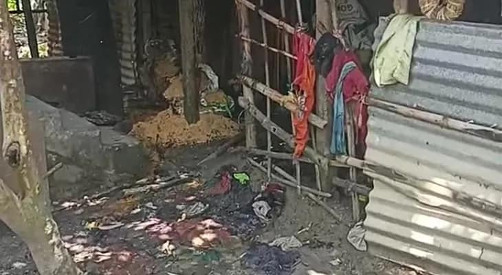 সম্পত্তি লিখে দেয়নি, বাবা এবং সৎ মায়ের গায়ে পেট্রল ঢেলে আগুন লাগিয়ে দিল ছেলে, চাঞ্চল্য পূর্ব বর্ধমানের উদয়কৃষ্ণপুর গ্রামে