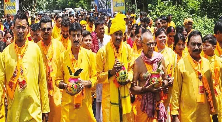 নেপালের জানকী মন্দিরের আদলে মণ্ডপ পারবেলিয়ার গণেশপুজোয়