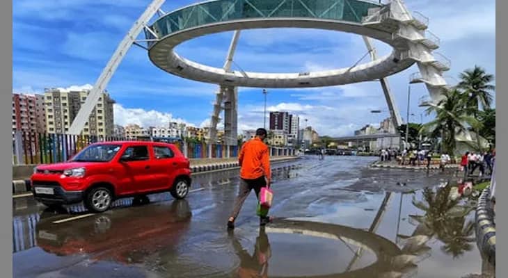 সোমবারে কলকাতায় বৃষ্টির সম্ভাবনা কতটা? একনজরে আবহাওয়ার আপডেট
