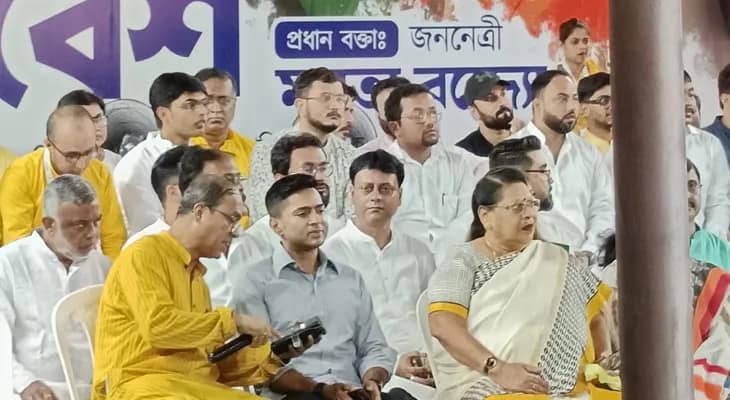 তৃণমূল ছাত্র পরিষদের প্রতিষ্ঠা দিবস: সভায় এলেন অভিষেক বন্দ্যোপাধ্যায়