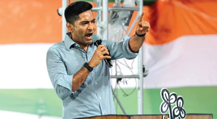 ক্ষমতা থাকলে বিজেপি রুখে  দেখাক, তোপ অভিষেকেরও