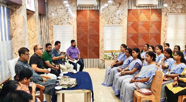 উৎসব মরশুমে কোচবিহার শহর পরিচ্ছন্ন রাখতে বৈঠক পুরসভার