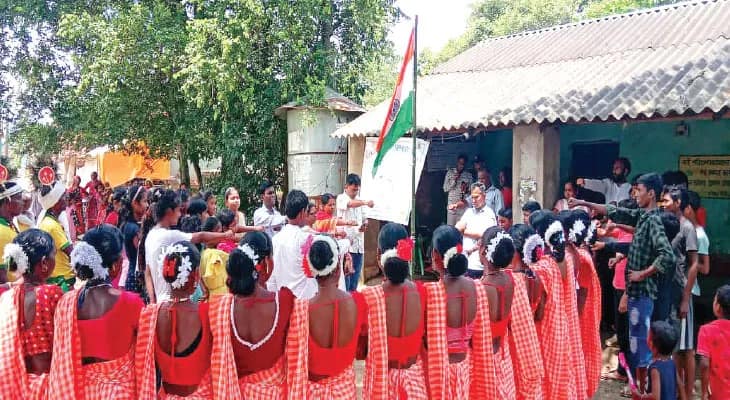 কচিকাঁচা, মহিলাদের ক্রীড়া প্রতিযোগিতা সাঁতুড়িতে