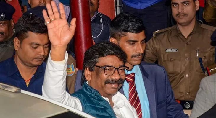 নির্যাতন করা হয়েছে হেমন্ত সোরেনকে, তাঁর মর্যাদা ক্ষুণ্ণ হয়েছে, মন্তব্য ইন্ডিয়া জোটের উপরাষ্ট্রপতি পদপ্রার্থী বি সুদর্শন রেড্ডির