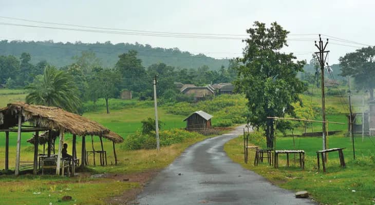 পুজোর ভ্রমণে বাঙালির নজরে ঝাড়গ্রাম, থাকার জায়গায় টান, বুকিংয়ের বহরে খুশি হোটেল মালিকরা