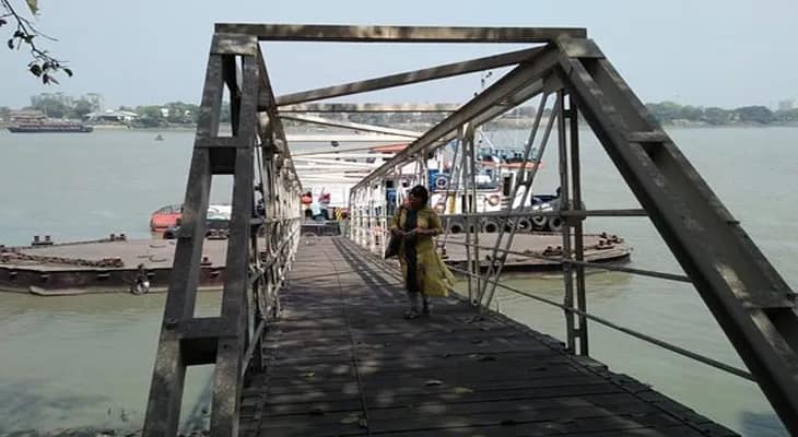 নয়া ঘাটের রক্ষণাবেক্ষণের দায়িত্ব কার, দু’পক্ষের আলোচনাতেও কাটল না জট