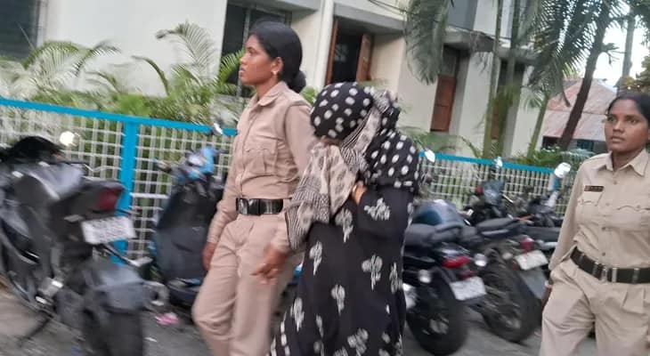 কুলটি পুরসভার অস্থায়ী কর্মীকে শ্যুট আউটের ঘটনায় জলপাইগুড়ি থেকে গ্রেপ্তার মূলচক্রী এক মহিলা