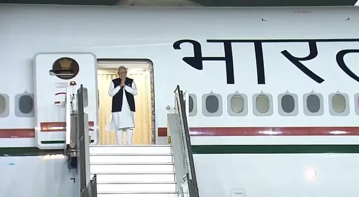 জাপান ও চীন সফর শেষে দেশে ফিরলেন প্রধানমন্ত্রী নরেন্দ্র মোদি