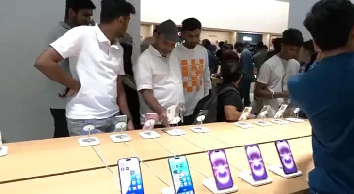 মুম্বই-দিল্লির পর এবার বেঙ্গালুরু, দক্ষিণ ভারতে প্রথম স্টোর খুলল অ্যাপেল
