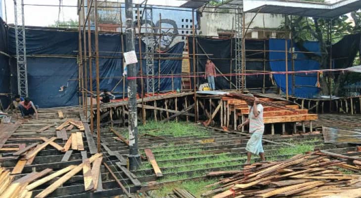 উত্সব বনাম ধর্ম, জমজমাট সন্তোষপুর লেক পল্লি, যুদ্ধবিরোধী বার্তা অ্যাভেনিউ সাউথের বিন্দুর মাহাত্ম্য বোঝাবে ত্রিকোণ পার্ক