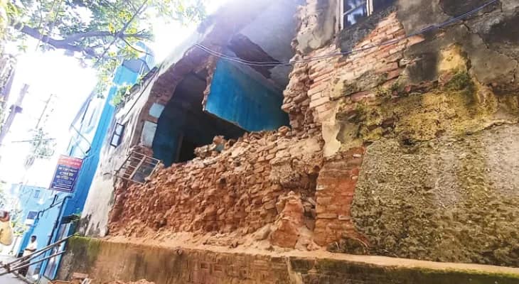 বিপ্লবী কানাইলাল দত্তের মামাবাড়ির জীর্ণদশা, নোটিস
