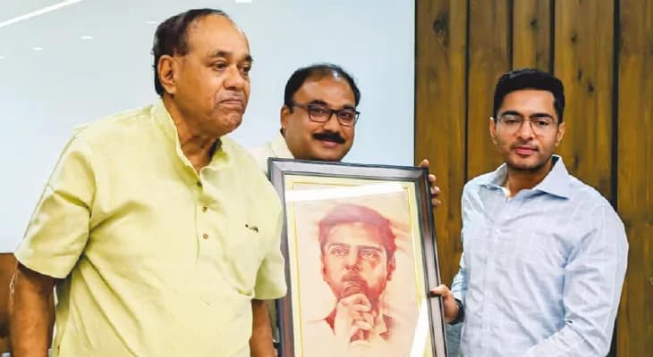 কোন বুথে কেন পিছিয়ে আছি, কারণ পর্যালোচনা করতে নির্দেশ অভিষেকের