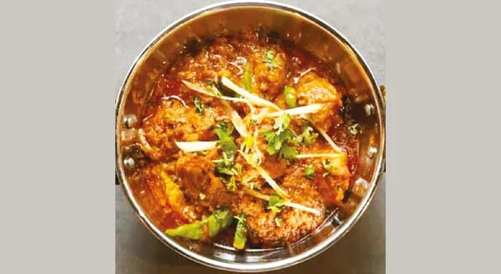 পুজোয় এবার এলাহি খাবার
