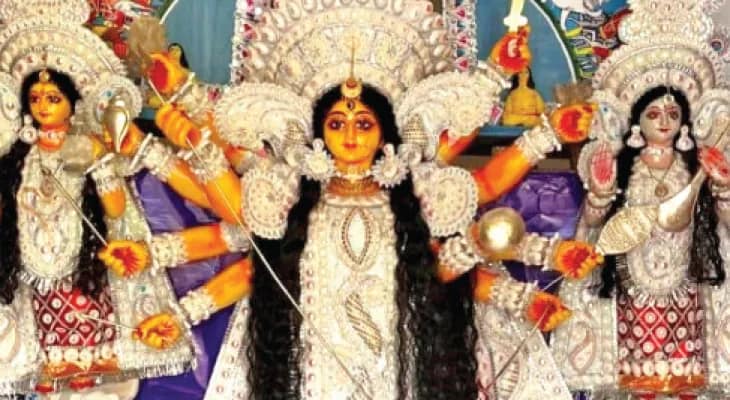 চাঁচলের কলিগ্রামে রায়চৌধুরীদের পুজোয় জড়িয়ে নবাব আমলের গল্প