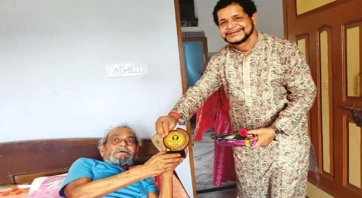 বাঁকুড়া পুরুলিয়া ও আরামবাগে সাড়ম্বরে পালিত শিক্ষক দিবস