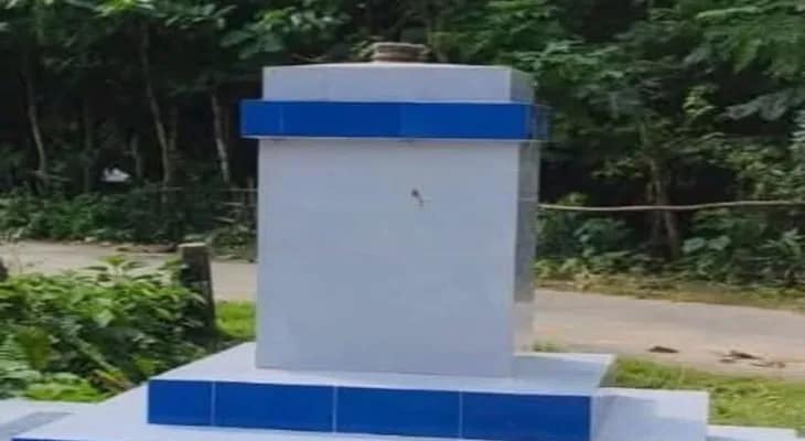 বেদী থেকে উধাও মণীষী পঞ্চানন বর্মার মূর্তি! শোরগোল কোচবিহারে