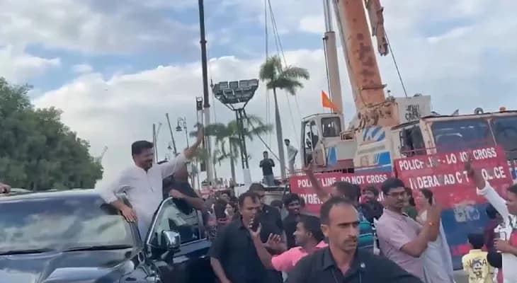 হায়দরাবাদে গণেশ প্রতিমা নিরঞ্জনের অনুষ্ঠান, নিরাপত্তা ব্যবস্থা খতিয়ে দেখলেন তেলেঙ্গানার মুখ্যমন্ত্রী রেবন্ত রেড্ডি