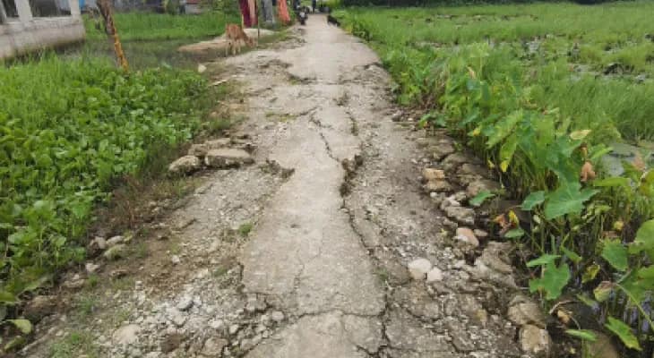 তিস্তার জলে প্লাবিত ক্রান্তির একাধিক রাস্তা ভেঙে চুরমার