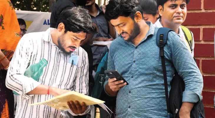 ২৮টি পরীক্ষা কেন্দ্রে কড়া নিরাপত্তায় এসএসসি পরীক্ষা