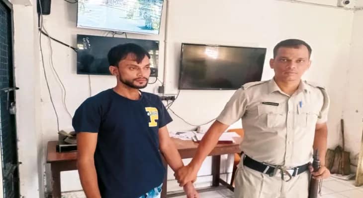 এটিএমে সেলোটেপ সেঁটে দিয়ে টাকা লুট, নন্দকুমারে গ্রেপ্তার যোগীরাজ্যের যুবক