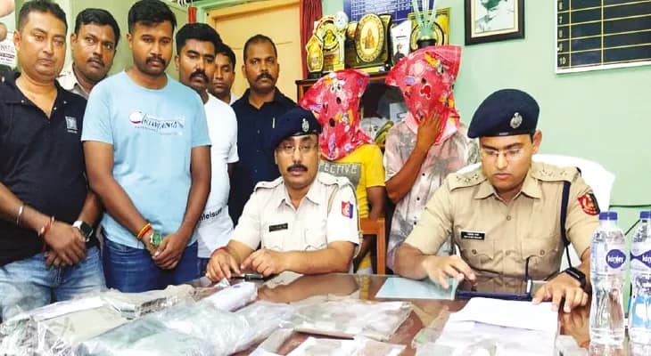 নির্মীয়মাণ বাড়ি ভাড়া নিয়ে অস্ত্র তৈরির কারবার, জয়নগরে হাতেনাতে ধৃত দুই