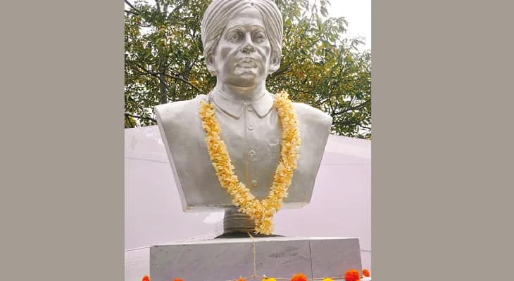 উধাওয়ের ৭২ ঘণ্টার মধ্যে বসল পঞ্চানন বর্মার মূর্তি