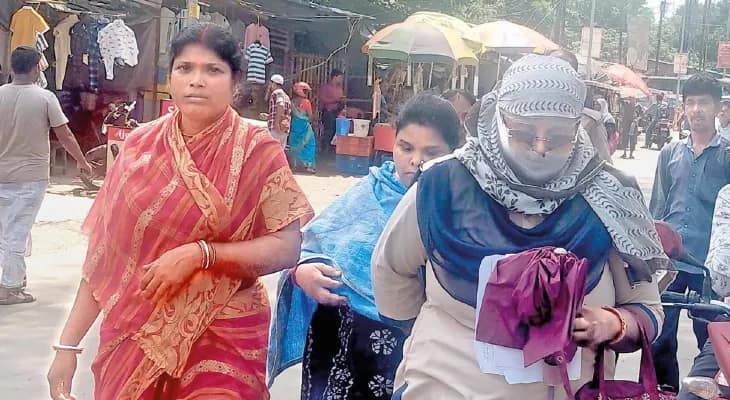 আমতায় শিশু চুরি কাণ্ডের কিনারা: টোটোয় ভূমিষ্ঠ হয় সন্তান! মিথ্যা নাটক  সাজিয়ে পুলিশের জালে বউমা-শাশুড়ি