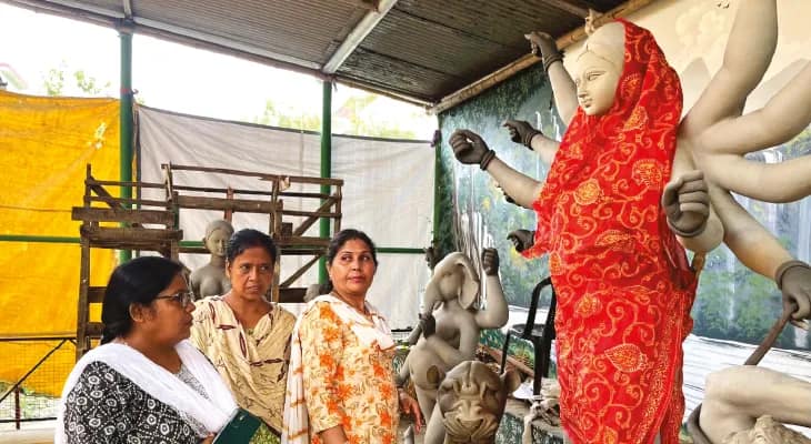 শরৎ সেন কম্পাউন্ড সর্বজনীন দুর্গাপুজো কমিটি: বাংলার প্রাচীন ঐতিহ্য ও সংস্কৃতি তুলে ধরাই লক্ষ্য