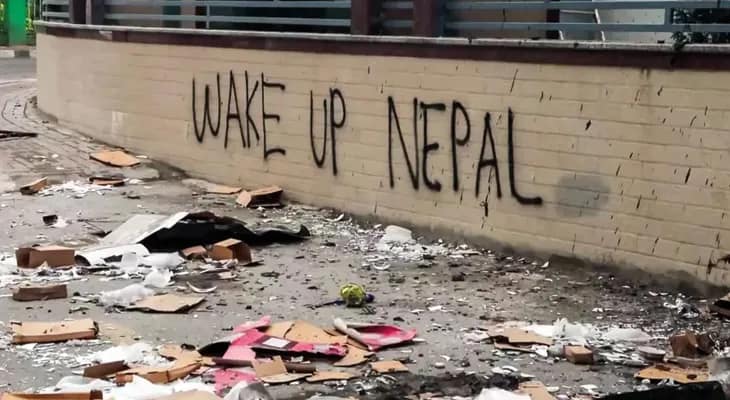 নেপাল: অন্তর্বর্তী সরকারের প্রধান বাছতে সেনার সঙ্গে বৈঠকে আন্দোলনকারী নেতৃত্ব