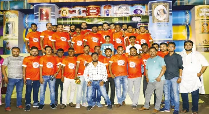 প্লাটিনাম বর্ষে পাঞ্জাবের স্বর্ণমন্দির থিম করে চমক বহরমপুরের অভ্যুদয় ক্লাবের