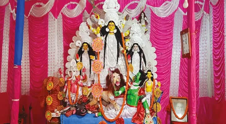 পুজোয় চক্রবর্তী বাড়ি যেতেন প্রফুল্ল সেন ও অতুল্য ঘোষ