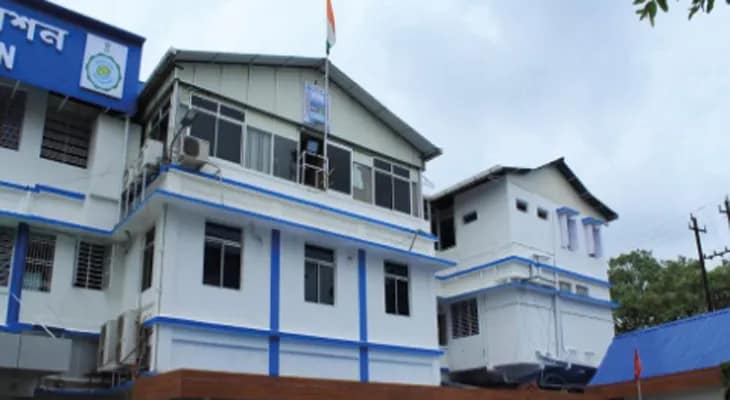 পুজোয় শহর ঝাঁ চকচকে রাখতে ঝাঁপাচ্ছে শিলিগুড়ি পুরসভা, আজ নতুন ৫টি ট্রাক্টর নামবে রাস্তায়, বিকেলেও হবে বিশেষ সাফাই অভিযান