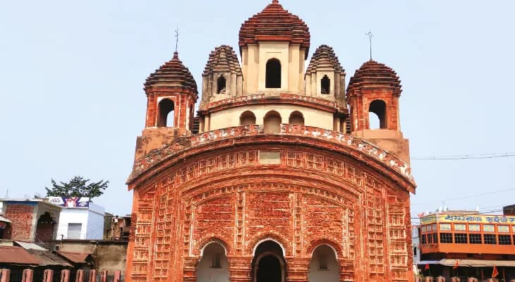 গ্রাম্য নিরিবিলি দেউলটি