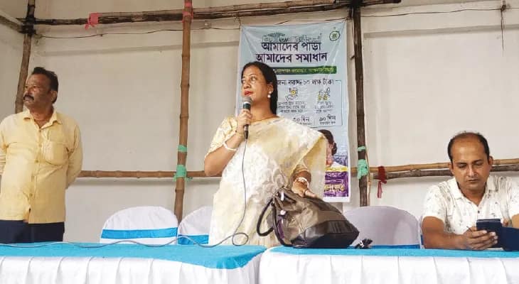 ‌ক্লাবে ‘আমাদের পাড়া’ শিবির, উপস্থিত তৃণমূল নেতাও, বিতর্ক