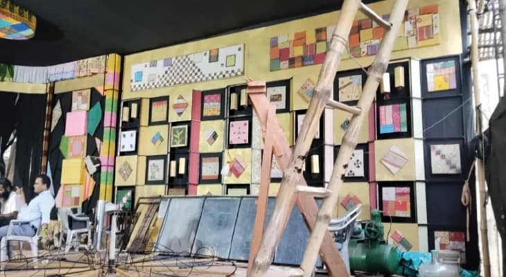 মণ্ডপে বাঙালি মায়ের নিজস্ব গন্ধের ‘পরশ’ অভিনব আয়োজন মার্কণ্ডগলির দুর্গাপুজোয়