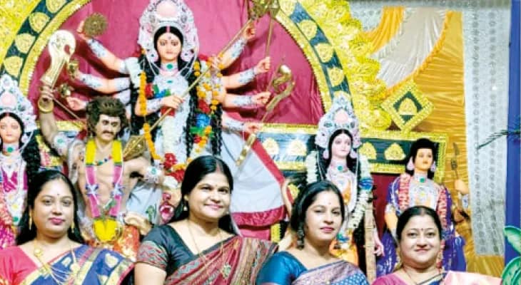পুরসভার ২ নম্বর ওয়ার্ডে মহিলা পরিচালিত পুজো নজর কাড়বে
