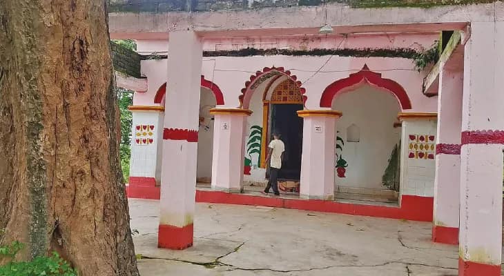 লৌকিক দেবী জয়চণ্ডী পূজিত হন দুর্গারূপে, একসঙ্গে পুজো করেন লোধা ও ব্রাহ্মণ