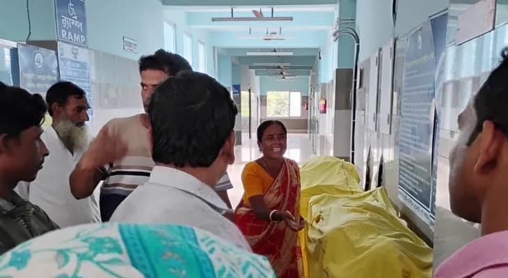 পূর্ব বর্ধমানের মঙ্গলকোটের নতুনহাটে ভয়াবহ পথ দুর্ঘটনায় মৃত ২, গুরুতর জখম আরও দু’জন ভর্তি হাসপাতালে