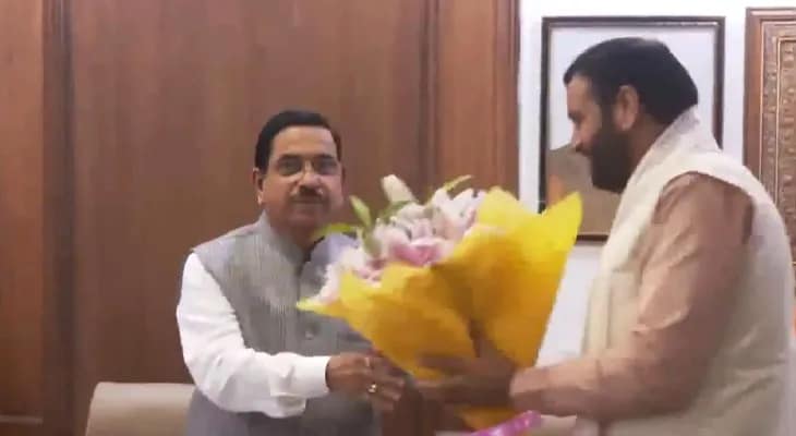 দিল্লিতে কেন্দ্রীয় মন্ত্রী প্রহ্লাদ যোশির সঙ্গে দেখা করলেন হরিয়ানার মুখ্যমন্ত্রী নায়েব সিং সাইনি