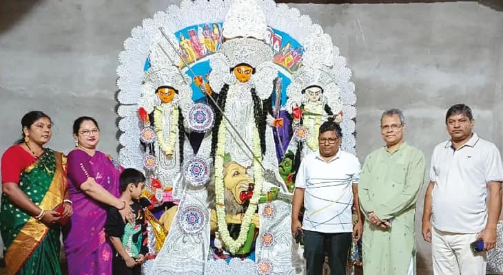 ষষ্ঠী নয়, সপ্তমী থেকে পুজো শুরু চাপড়ার ব্রহ্ম পরিবারে, মুসলিম সম্প্রদায়ের মানুষজন অংশ নেন