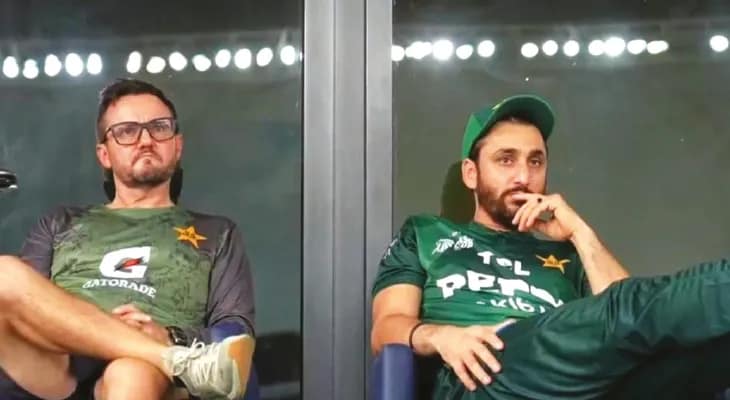 সলমন-ফখরদের মুণ্ডপাত করলেন আক্রম, শোয়েবরা