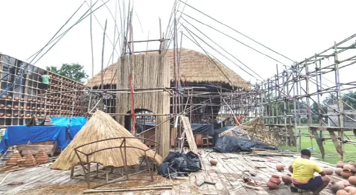 ধাত্রীগ্রামে সম্প্রীতির পুজোর থিম ‘ইচ্ছে ডানা’
