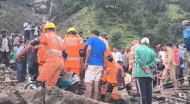 উত্তরাখণ্ডের চামোলিতে মেঘ ভাঙা বৃষ্টির ঘটনায় ক্ষতিগ্রস্ত এলাকা, চলছে উদ্ধারকাজ