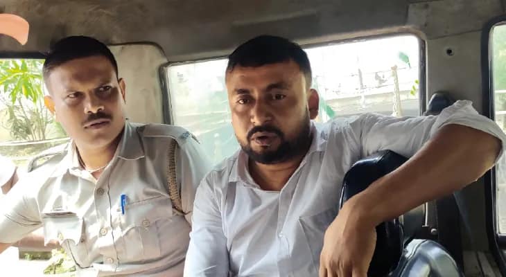 কলকাতা পুলিশের কর্মীকে  মারধর, ধৃত বিজেপি নেতা